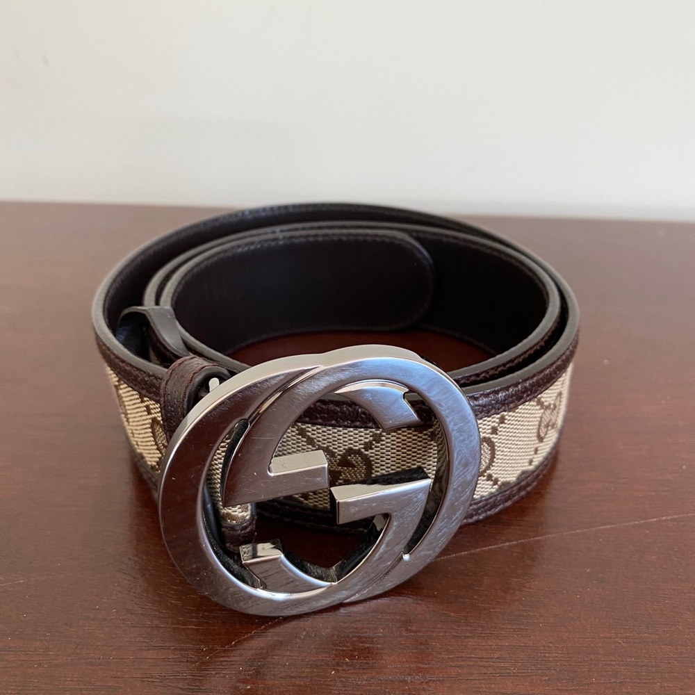 GUCCI GG Supreme belt with G interlocking